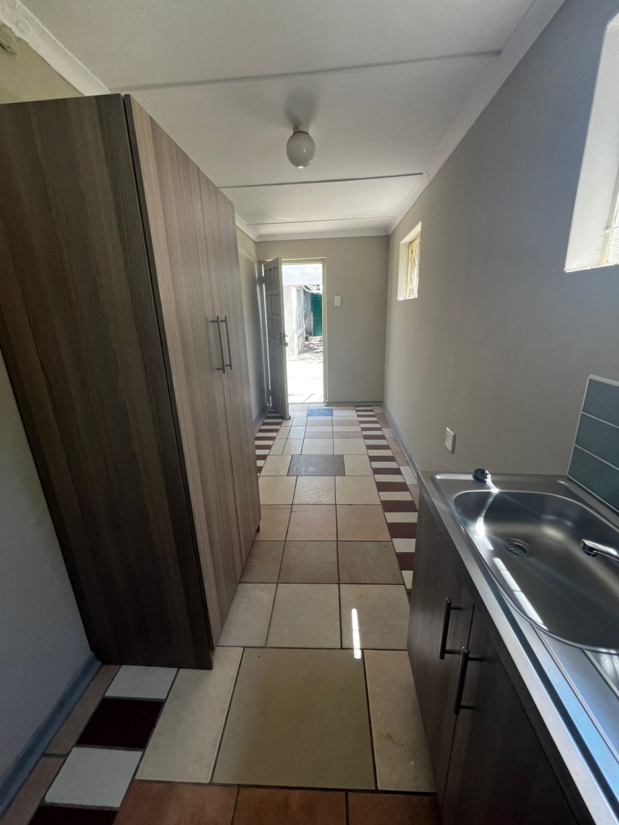 To Let 1 Bedroom Property for Rent in Top Town Eastern Cape